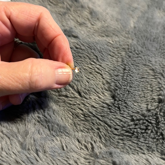 One piece Stud 5mm Zirconia Barbell Cartilage Earring Hypoallergenic NWT - Picture 3 of 4